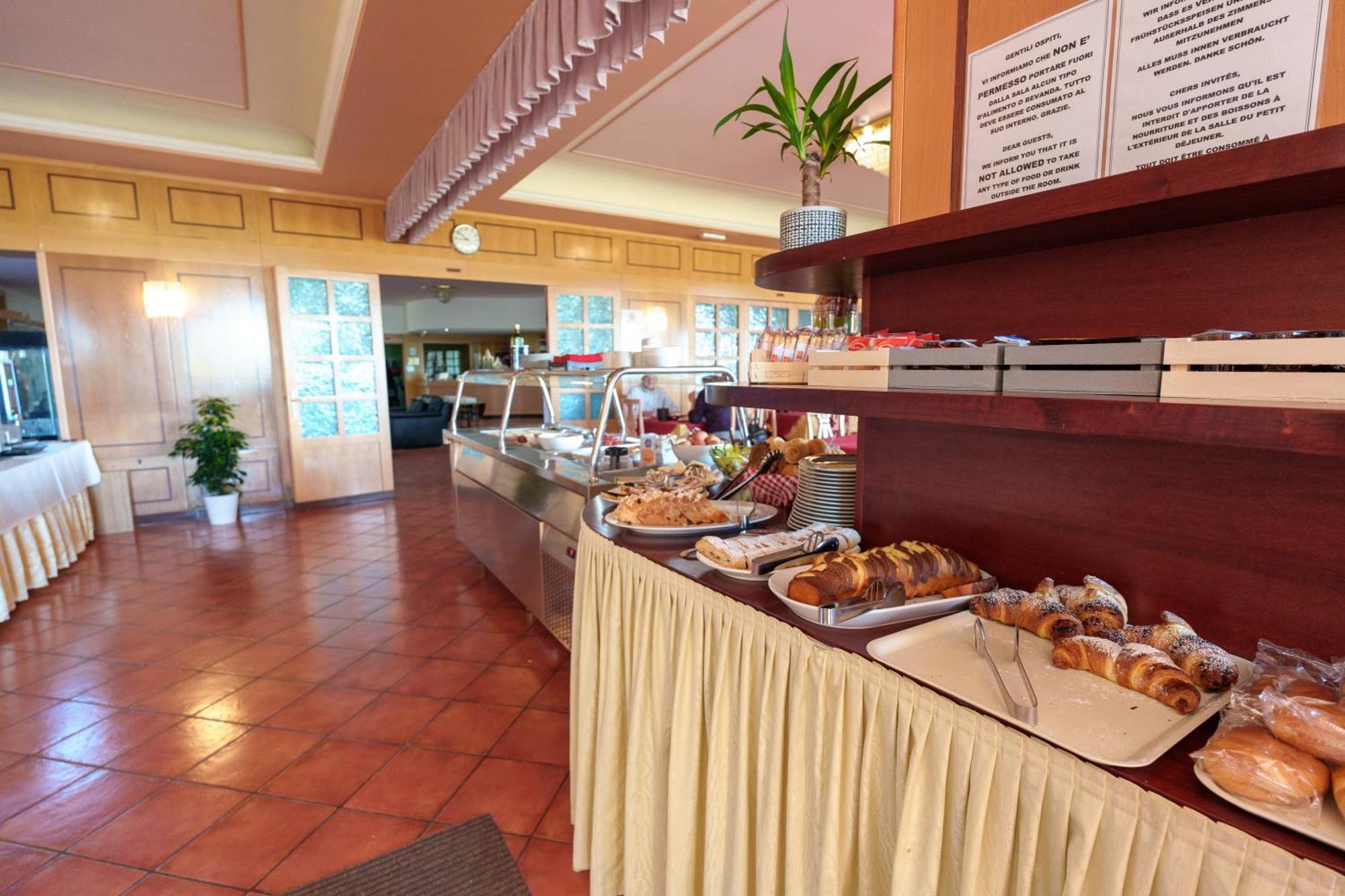 צ'רווינאנו דל פריולי Hotel Villa Strassoldo "Ex Attianese Hotel Restaurant" מראה חיצוני תמונה