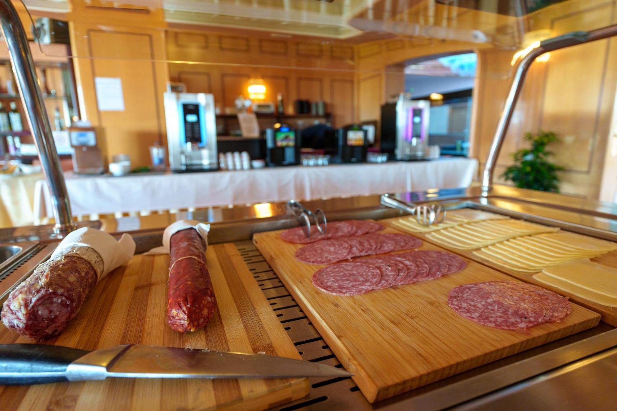 צ'רווינאנו דל פריולי Hotel Villa Strassoldo "Ex Attianese Hotel Restaurant" מראה חיצוני תמונה