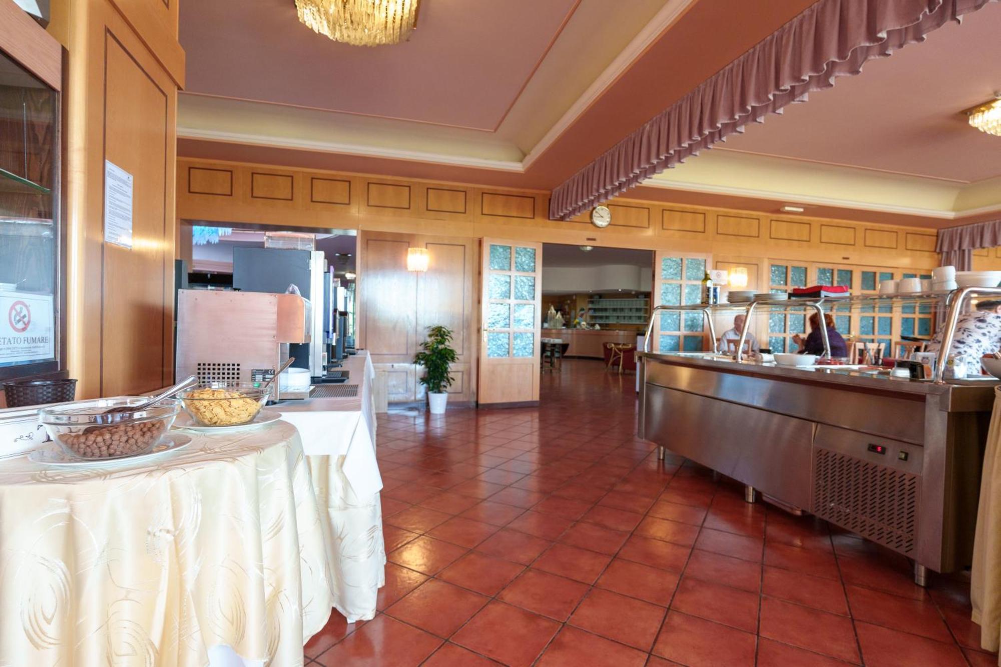 צ'רווינאנו דל פריולי Hotel Villa Strassoldo "Ex Attianese Hotel Restaurant" מראה חיצוני תמונה